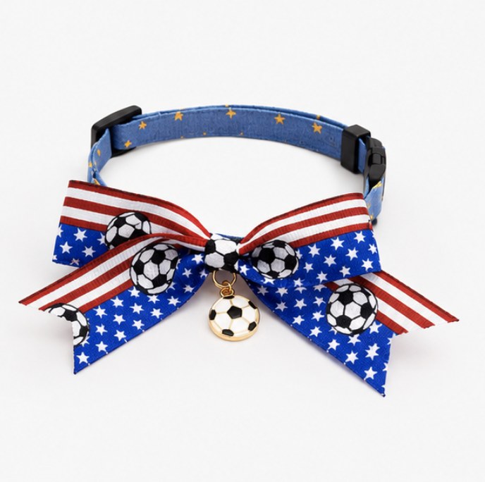 LuluPengu gallery product: summer-football-adjustable-pet-collar: 1产品图.png